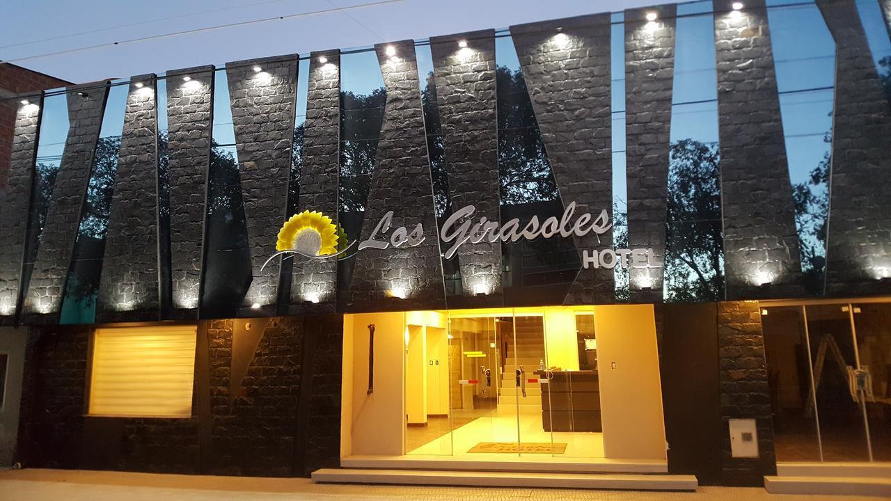 Los Girasoles Hotel Uyuni Bagian luar foto